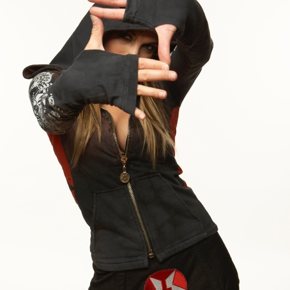 NEW JUNKER DESIGNS GRAY WOMENS HOODED SWEATSHIRT - Picture 7 of 8